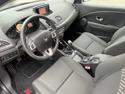 Sell Renault Mégane Break 2012 - 7750 EUR, 289000 km - AUTO.MOTO.pt