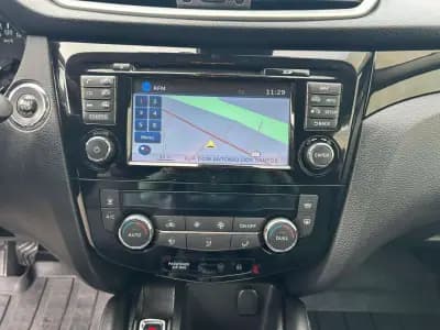 Vendo Nissan Qashqai 2016 - 15750 EUR, 179000 km - AUTO.MOTO.pt