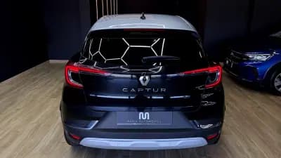 Sell Renault Captur 2023 - 16770 EUR, 70000 km - AUTO.MOTO.pt