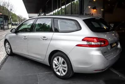 Vendo Peugeot 308 SW 2016 - 7990 EUR, 223142 km - AUTO.MOTO.pt
