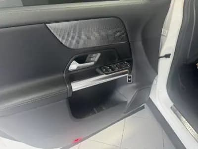 Vendo Mercedes-Benz GLA 200 2022 - 41500 EUR, 75069 km - AUTO.MOTO.pt