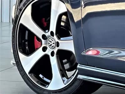 Sell Volkswagen Golf 2015 - 24990 EUR, 162000 km - AUTO.MOTO.pt