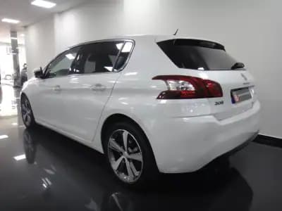 Sell Peugeot 308 2016 - 10900 EUR, 136000 km - AUTO.MOTO.pt