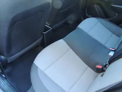 Vendo Hyundai i20 2017 - 10950 EUR, 128500 km - AUTO.MOTO.pt