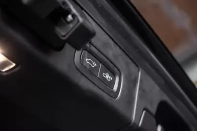 Sell Volvo XC 60 2020 - 36990 EUR, 82194 km - AUTO.MOTO.pt