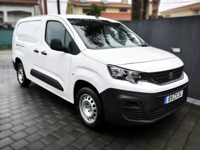 Vendo Peugeot Partner 2020 - 13950 EUR, 114372 km - AUTO.MOTO.pt