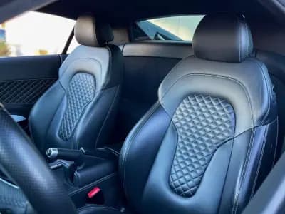 Vendo Audi R8 Coupé 2014 - 89990 EUR, 82500 km - AUTO.MOTO.pt