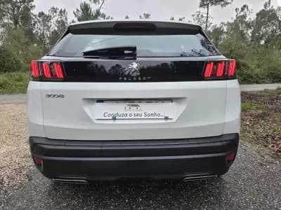 Vendo Peugeot 3008 2021 - 21900 EUR, 148000 km - AUTO.MOTO.pt