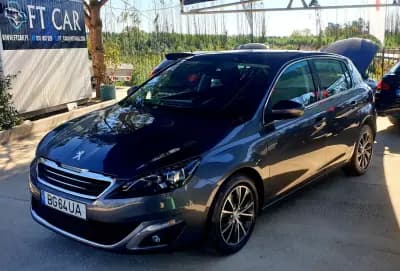Vendo Peugeot 308 2016 - 10990 EUR, 162027 km - AUTO.MOTO.pt