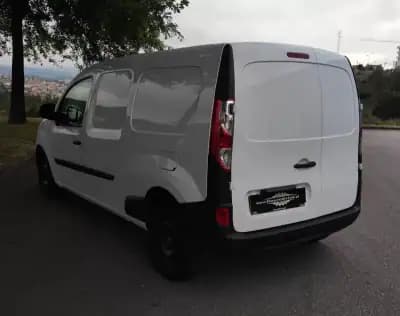 Sell Renault KANGOO 1.5 DCI MAXI BUSINESS 2017 - 9950 EUR, 251230 km - AUTO.MOTO.pt