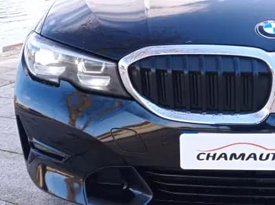 Vendo BMW 318 2020 - 26500 EUR, 166500 km - AUTO.MOTO.pt