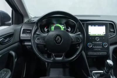 Vendo Renault Mégane Sport Tourer 2017 - 14950 EUR, 84000 km - AUTO.MOTO.pt