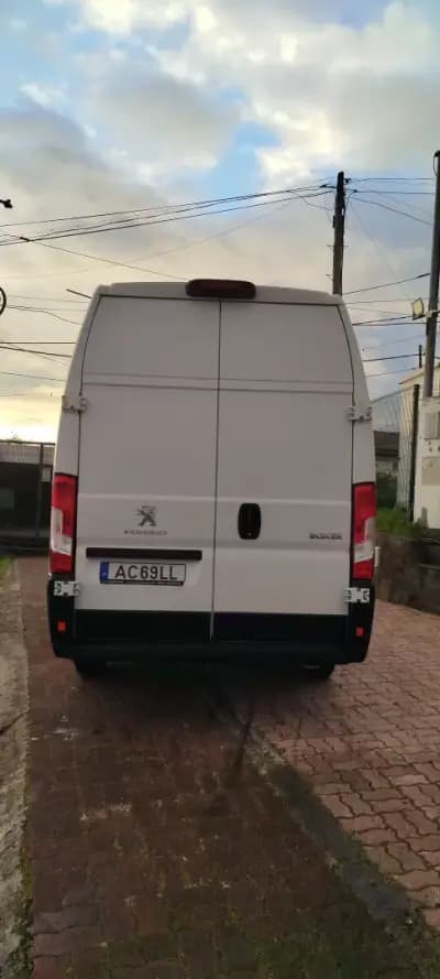Sell Peugeot Boxer 2020 - 23950 EUR, 160000 km - AUTO.MOTO.pt