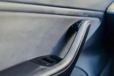 Vendo Tesla Model 3 2020 - 24500 EUR, 137000 km - AUTO.MOTO.pt