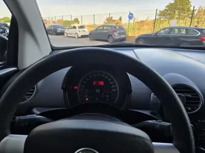 Vendo Volkswagen New Beetle Cabriolet 2010 - 9950 EUR, 117000 km - AUTO.MOTO.pt