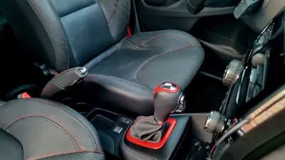 Sell Renault Clio 2014 - 17700 EUR, 146000 km - AUTO.MOTO.pt