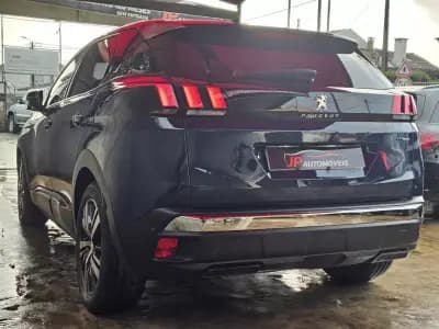 Vendo Peugeot 3008 2020 - 18999 EUR, 72900 km - AUTO.MOTO.pt
