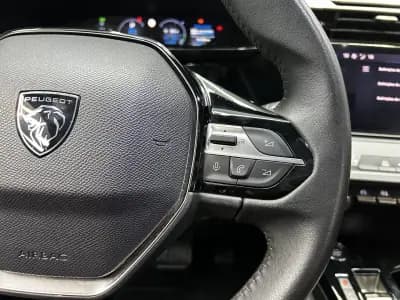 Sell Peugeot 308 2023 - 25800 EUR, 55300 km - AUTO.MOTO.pt