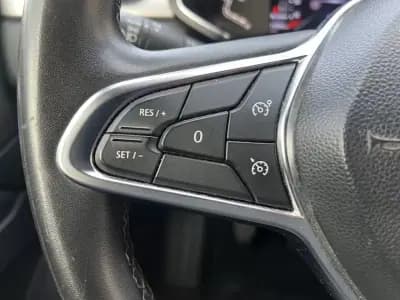 Vendo Renault Captur 2021 - 14950 EUR, 119000 km - AUTO.MOTO.pt