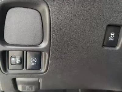 Vendo Peugeot 108 2014 - 7490 EUR, 140000 km - AUTO.MOTO.pt