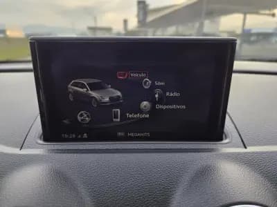 Sell Audi A3 Sportback 2017 - 18990 EUR, 164000 km - AUTO.MOTO.pt