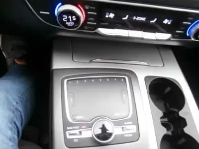 Sell Audi Q7 2016 - 45000 EUR, 155902 km - AUTO.MOTO.pt