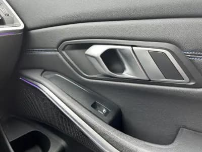 Vendo BMW 320 2021 - 25950 EUR, 229000 km - AUTO.MOTO.pt