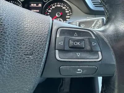 Vendo Volkswagen Passat 2010 - 6750 EUR, 210000 km - AUTO.MOTO.pt