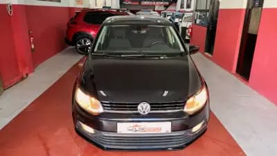 Vendo Volkswagen Polo 2015 - 10500 EUR, 125941 km - AUTO.MOTO.pt