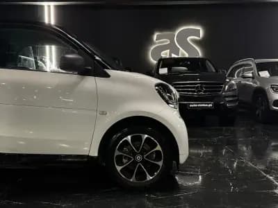 Sell Smart Fortwo Cabrio 2017 - 10990 EUR, 80200 km - AUTO.MOTO.pt