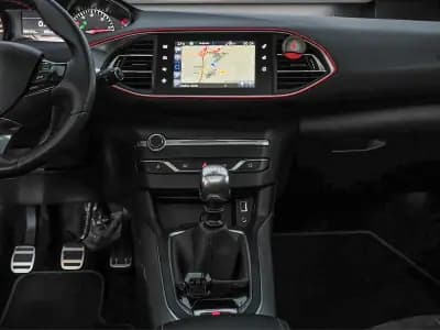 Sell Peugeot 308 SW 2015 - 13950 EUR, 179000 km - AUTO.MOTO.pt