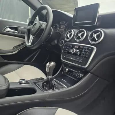 Vendo Mercedes-Benz A 160 2014 - 12950 EUR, 285717 km - AUTO.MOTO.pt