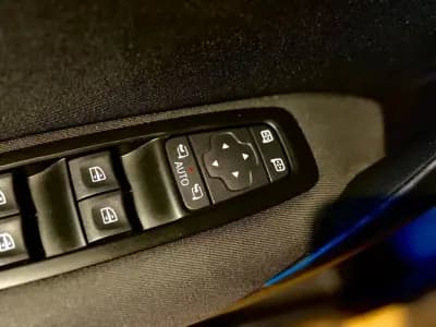 Sell Renault Mégane 2021 - 18900 EUR, 112347 km - AUTO.MOTO.pt