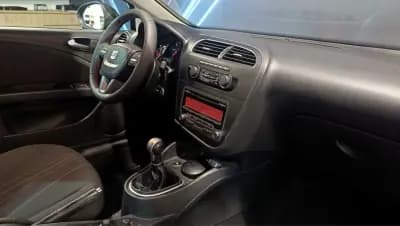 Vendo SEAT Leon 2012 - 7900 EUR, 395479 km - AUTO.MOTO.pt