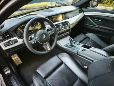 Vendo BMW 525 2014 - 22500 EUR, 183000 km - AUTO.MOTO.pt