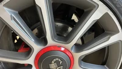 Vendo Abarth 595 2021 - 21990 EUR, 52892 km - AUTO.MOTO.pt