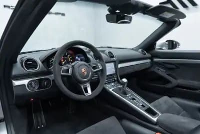 Vendo Porsche 718 Spyder 2020 - 129950 EUR, 16000 km - AUTO.MOTO.pt