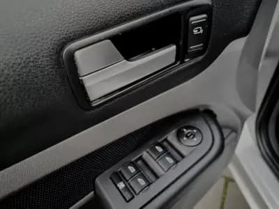 Vendo Ford Focus 2007 - 6950 EUR, 158684 km - AUTO.MOTO.pt