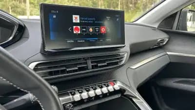 Vendo Peugeot 3008 2021 - 20499 EUR, 98021 km - AUTO.MOTO.pt