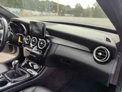 Vendo Mercedes-Benz C 200 2015 - 18500 EUR, 189557 km - AUTO.MOTO.pt