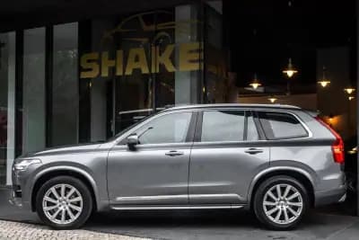 Sell Volvo XC 90 2016 - 24990 EUR, 206775 km - AUTO.MOTO.pt