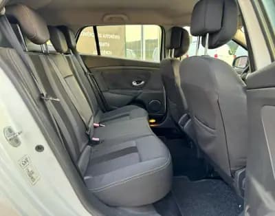 Vendo Renault Mégane 2009 - 5250 EUR, 266113 km - AUTO.MOTO.pt