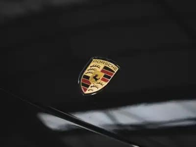 Vendo Porsche Cayenne Coupé 2023 - 104990 EUR, 18500 km - AUTO.MOTO.pt