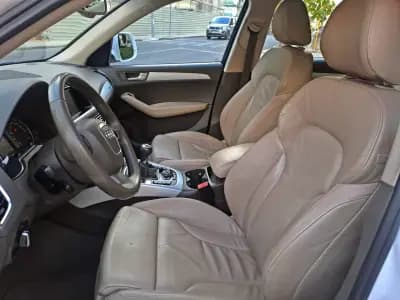 Vendo Audi Q5 2011 - 17500 EUR, 175000 km - AUTO.MOTO.pt