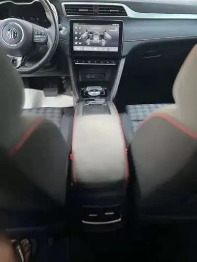 Vendo MG ZS 2022 - 19450 EUR, 31348 km - AUTO.MOTO.pt