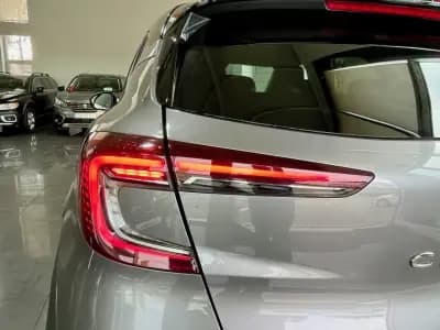 Vendo Renault Captur 2020 - 18499 EUR, 94000 km - AUTO.MOTO.pt