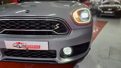 Sell MINI Countryman 2018 - 21550 EUR, 127363 km - AUTO.MOTO.pt