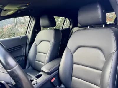 Vendo Mercedes-Benz GLA 200 2015 - 19999 EUR, 160000 km - AUTO.MOTO.pt