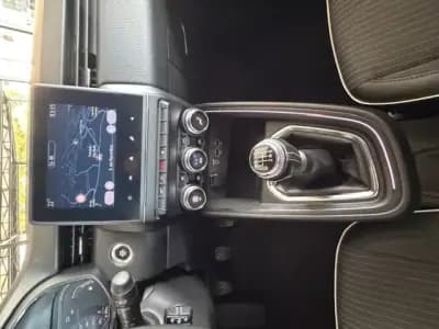 Sell Renault Clio 2022 - 15500 EUR, 77463 km - AUTO.MOTO.pt