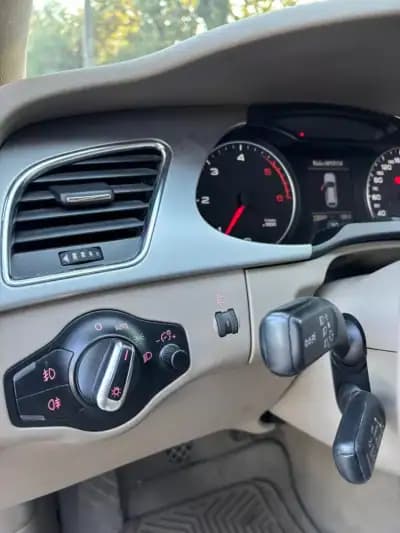 Vendo Audi A4 Avant 2009 - 9965 EUR, 230000 km - AUTO.MOTO.pt